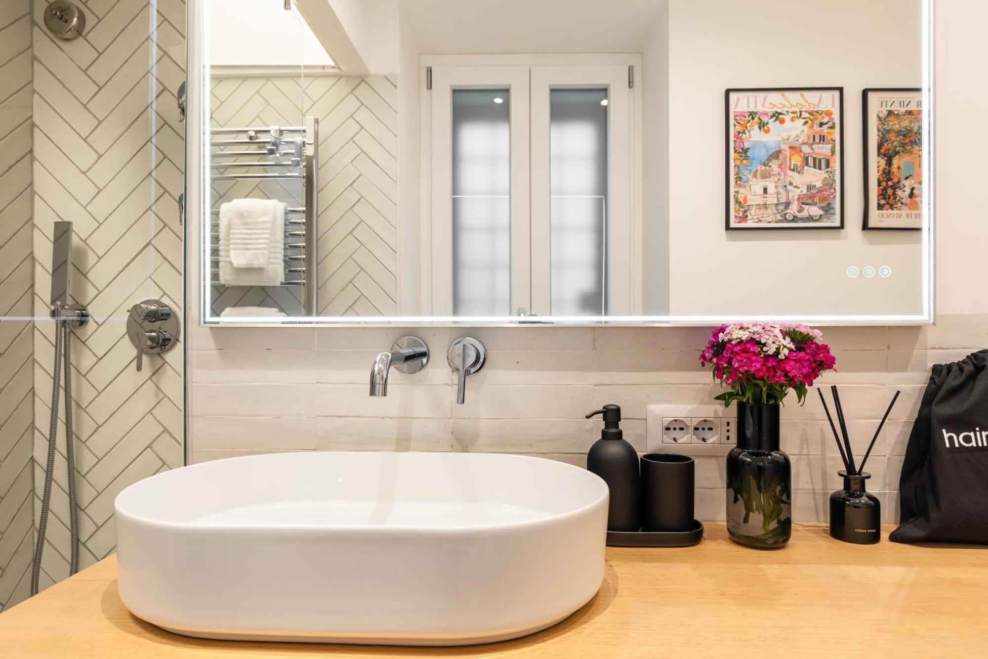 Trevi Fountain Boutique Apartment Рим Екстериор снимка