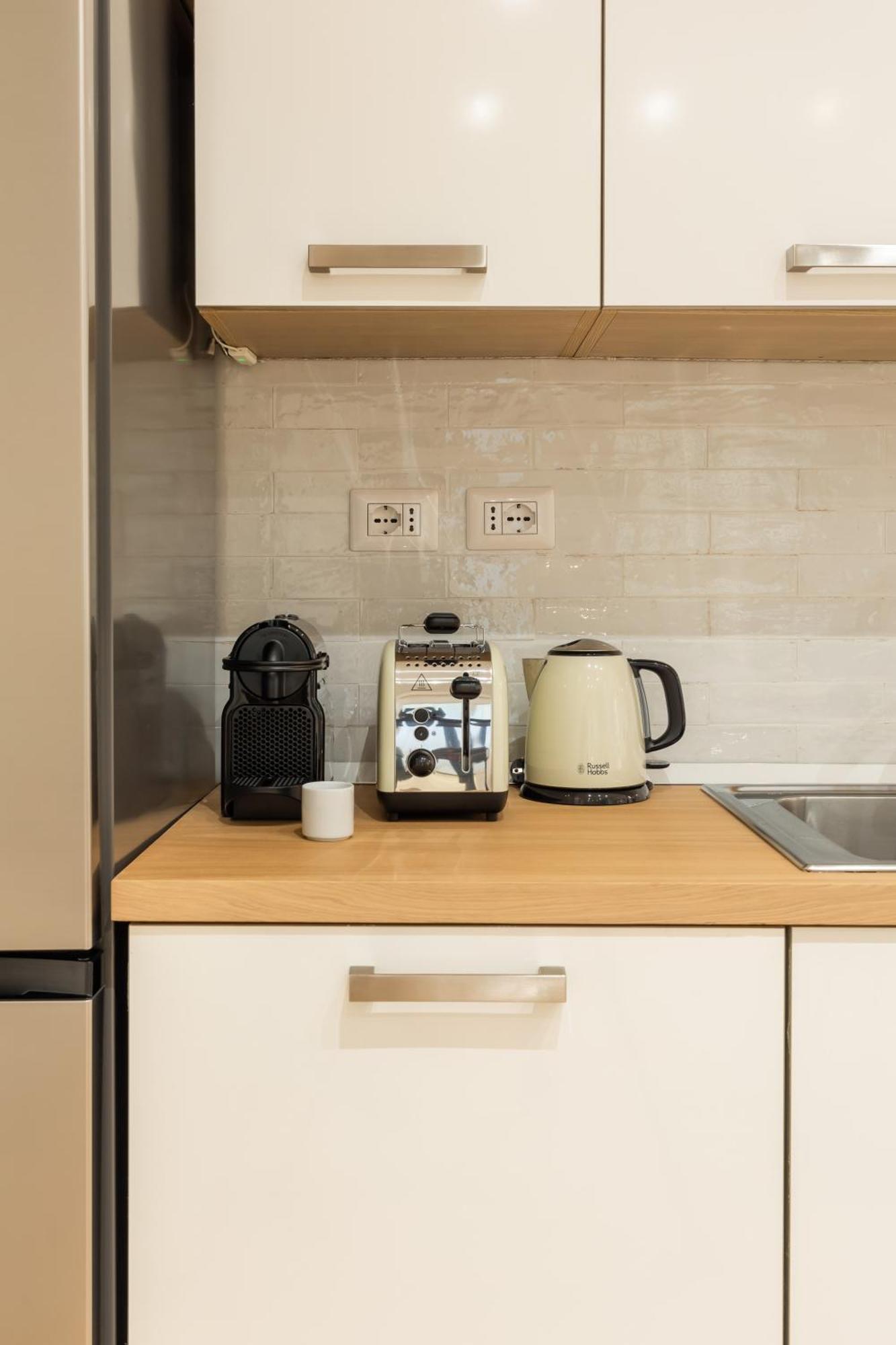 Trevi Fountain Boutique Apartment Рим Екстериор снимка